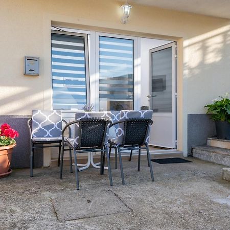 Apartmani Frane Неум Екстериор снимка