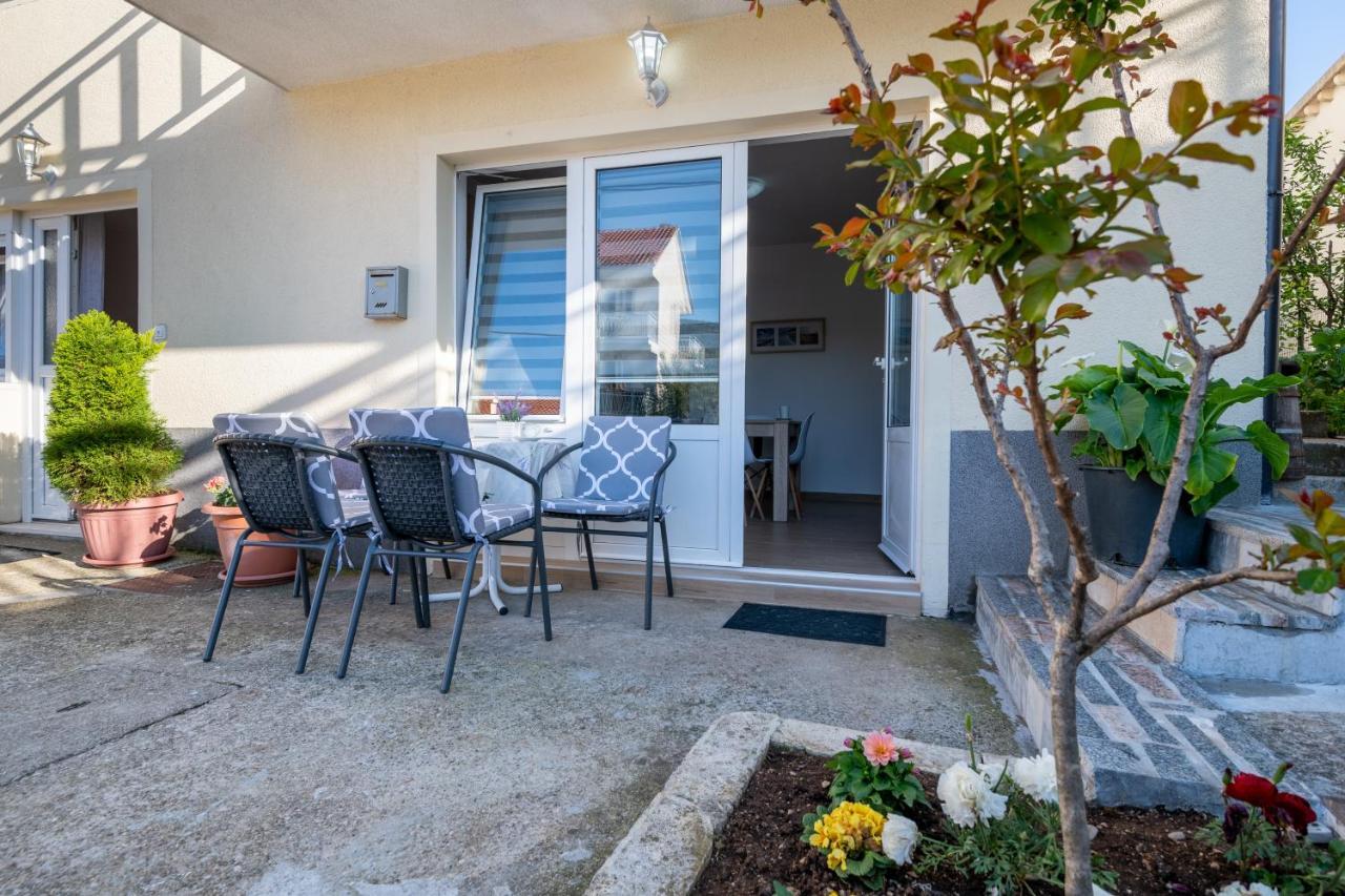 Apartmani Frane Неум Екстериор снимка