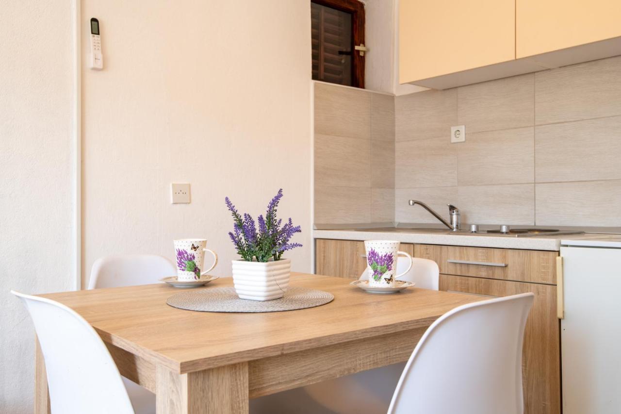 Apartmani Frane Неум Екстериор снимка