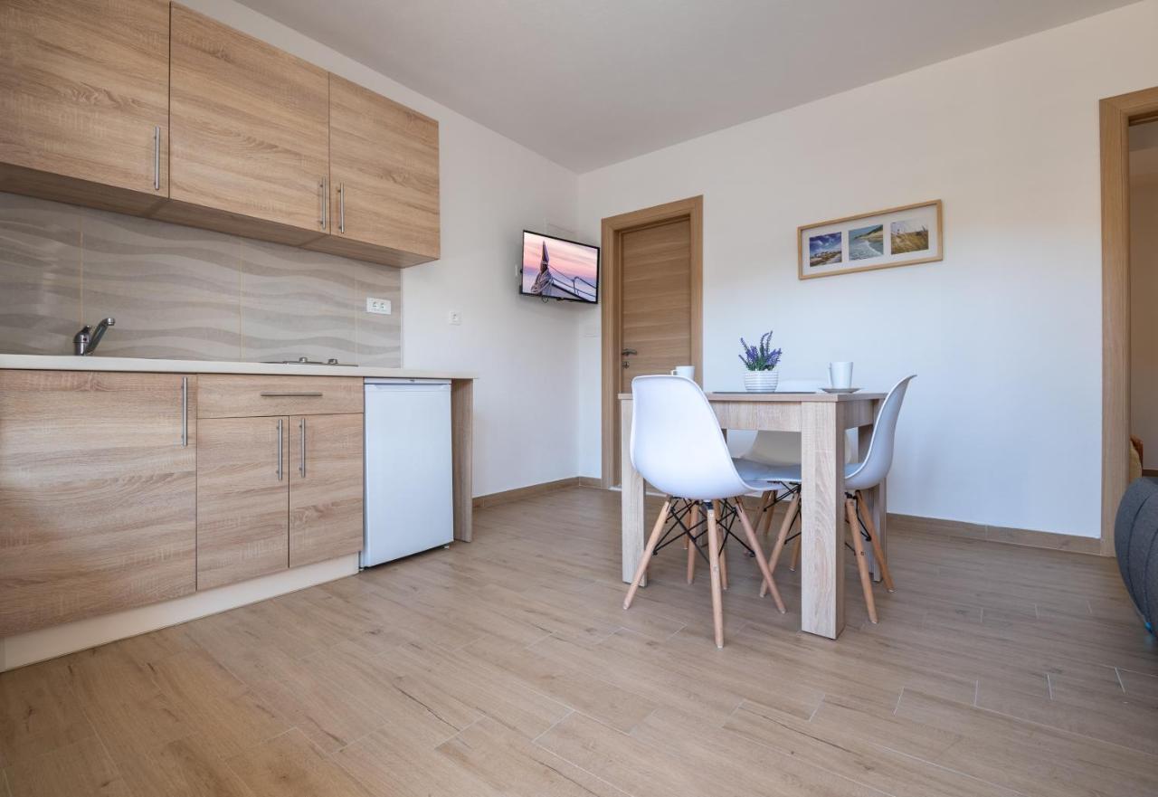 Apartmani Frane Неум Екстериор снимка
