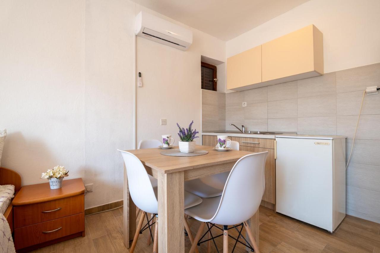 Apartmani Frane Неум Екстериор снимка